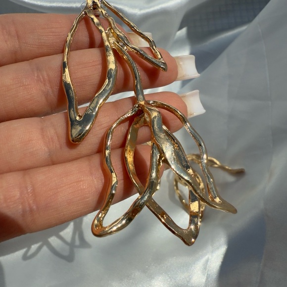 Zara Tulip Gold Drop Earrings - Picture 7 of 10